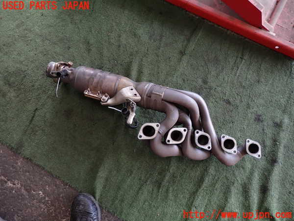 2UPJ-9231842041]BMW M5(NB50)(E60)エキマニ1 触媒 マニバーター 中古_2