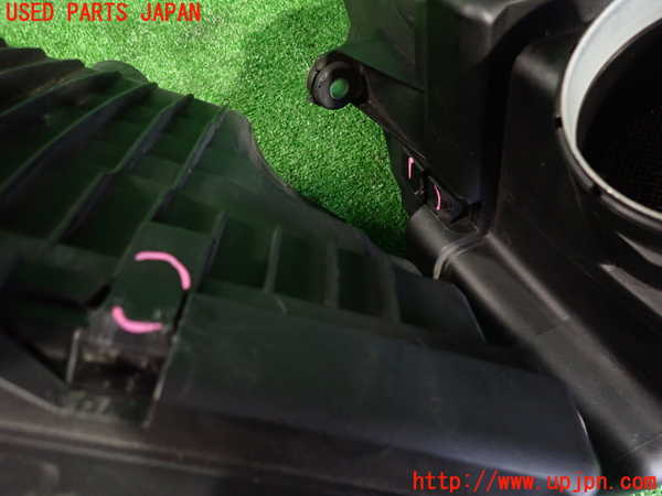 2UPJ-9231842560]BMW M5(NB50)(E60)エアクリーナーボックス 中古_2