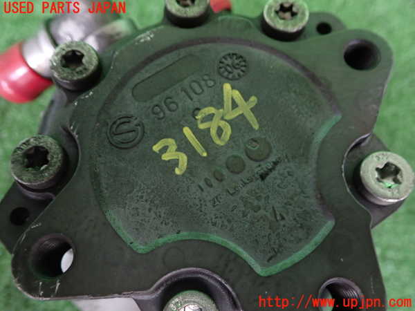 2UPJ-9231844250]BMW M5(NB50)(E60)パワステポンプ 中古_3