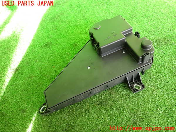 2UPJ-9231846742]BMW M5(NB50)(E60)ヒューズボックス2 中古_2