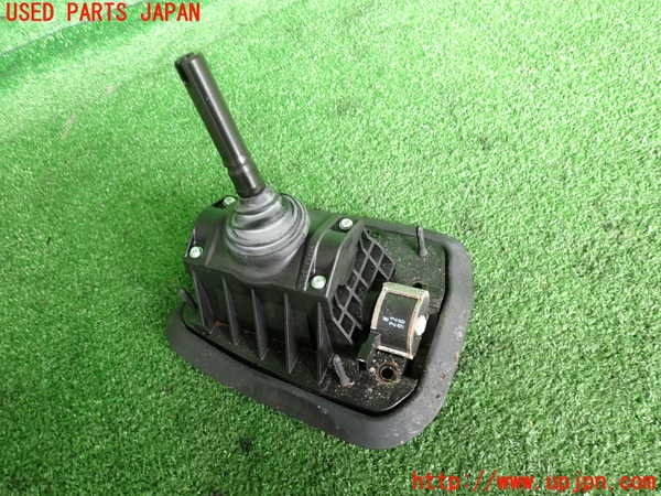 2UPJ-9231847555]BMW M5(NB50)(E60)ATシフトレバー 中古_2