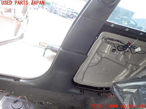 2UPJ-9231847665]BMW M5(NB50)(E60)右センターピラートリム 中古_3