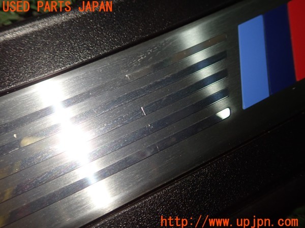 3UPJ=9231850616]BMW 523i(XG20 F10)(XG20)純正 スカッフプレート 中古_3