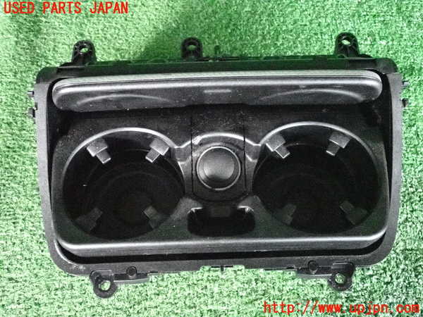 2UPJ-9231857810]BMW 523i(XG20)ドリンクホルダー 中古 F10_2