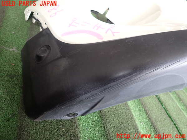 2UPJ-9231861010]BMW ミニ(MINI)クーパーD(XN15M)フロントバンパー 中古 (F56)_3