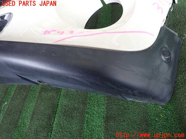 2UPJ-9231861010]BMW ミニ(MINI)クーパーD(XN15M)フロントバンパー 中古 (F56)_4