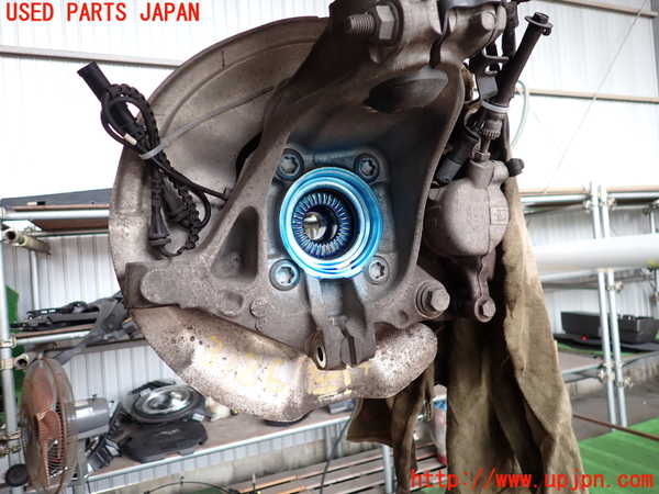 2UPJ-9231864295]BMW ミニ(MINI)クーパーD(XN15M)左フロントナックルハブ 中古 (F56)_2