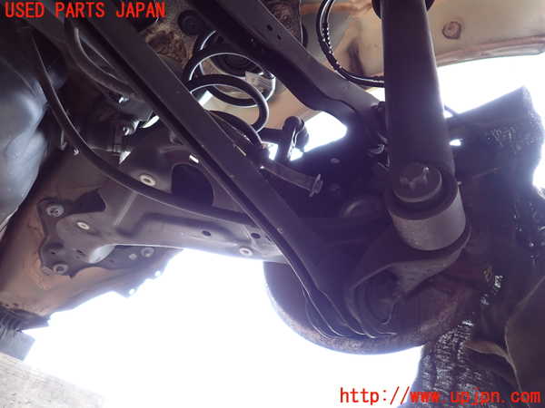 2UPJ-9231864300]BMW ミニ(MINI)クーパーD(XN15M)右リアナックルハブ 中古 (F56)_2