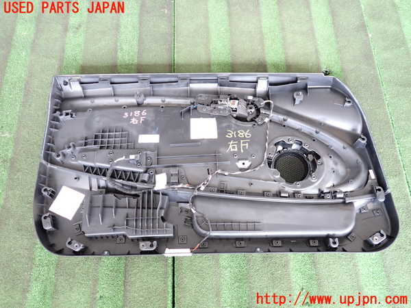2UPJ-9231861234]BMW ミニ(MINI)クーパーD(XN15M)右前ドア内張り 中古 (F56)_2