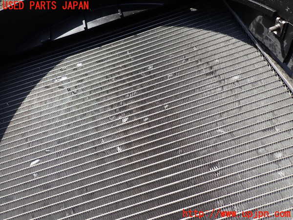 1UPJ-9231872321]ハイエースワゴン100系(KZH100G)ラジエーター1 中古_3