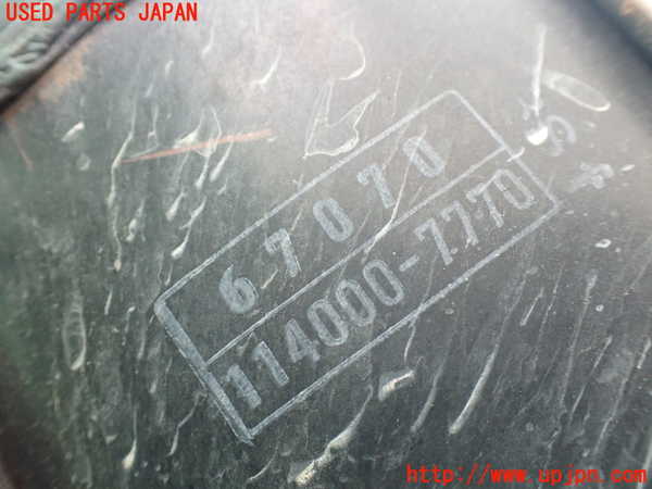 1UPJ-9231872560]ハイエースワゴン100系(KZH100G)エアクリーナーボックス 中古_3