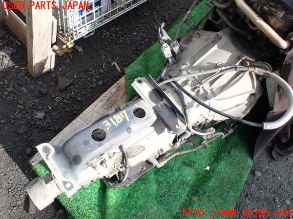 1UPJ-9231873010]ハイエースワゴン100系(KZH100G)ミッション AT 1KZ-TE 中古_1