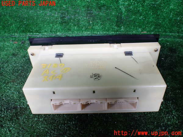 1UPJ-9231876066]ハイエースワゴン100系(KZH100G)エアコンスイッチ1 中古_3