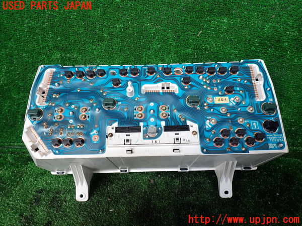 1UPJ-9231876170]ハイエースワゴン100系(KZH100G)スピードメーター 中古_3