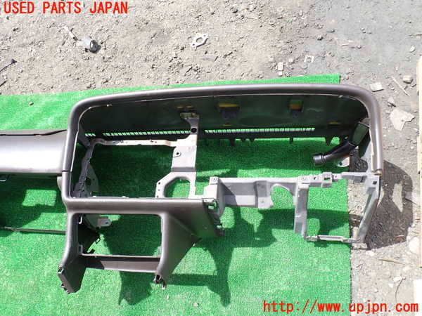 1UPJ-9231877505]ハイエースワゴン100系(KZH100G)ダッシュボード 中古_2