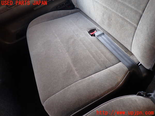 1UPJ-9231877145]ハイエースワゴン100系(KZH100G)右2列目シート 中古_3