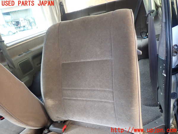 1UPJ-9231877175]ハイエースワゴン100系(KZH100G)左2列目シート 中古_2