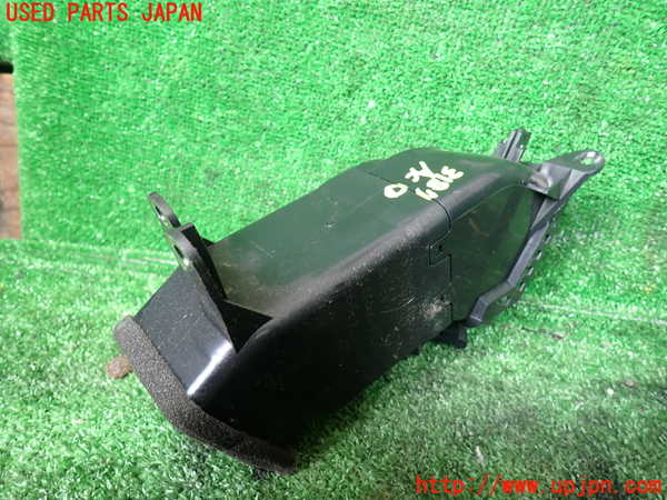 1UPJ-9231877526]ハイエースワゴン100系(KZH100G)エアコン吹き出し口1 中古_2