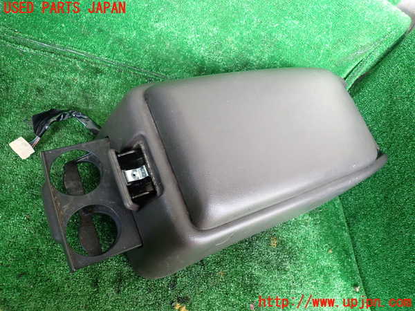 1UPJ-9231877540]ハイエースワゴン100系(KZH100G)センターコンソール 中古_3