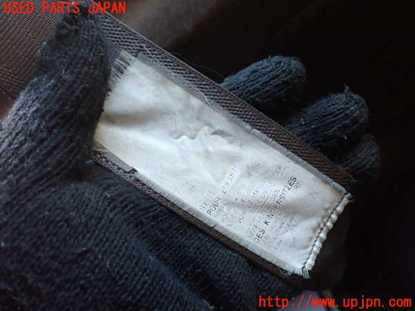 1UPJ-9231877155]ハイエースワゴン100系(KZH100G)右2列目シートベルト 中古_2