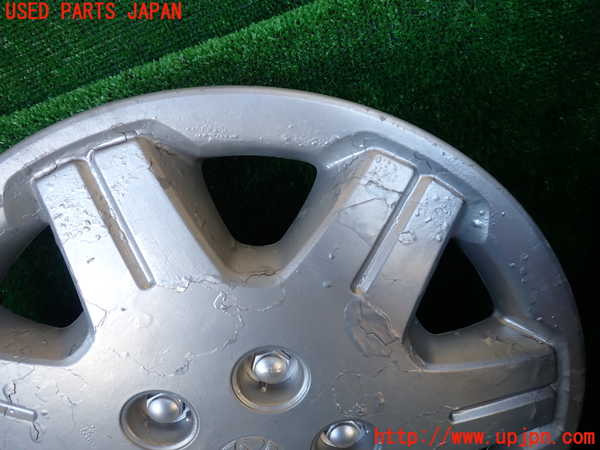 1UPJ-9231879417]ハイエースワゴン100系(KZH100G)15インチホイールキャップ1枚② 中古_2