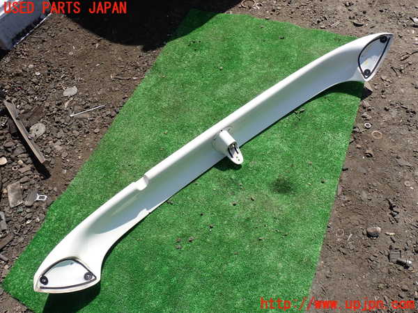 1UPJ-9231881520]グランドハイエース(VCH10W)リアスポイラー 中古_4