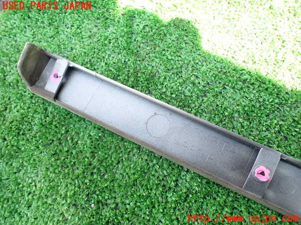 1UPJ-9231881573]グランドハイエース(VCH10W)バックドアパネル1 中古_3