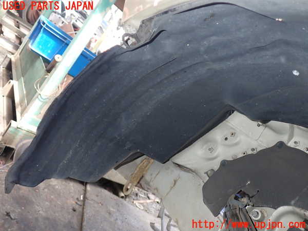 1UPJ-9231881092]グランドハイエース(VCH10W)左前フェンダーライナー 中古_2