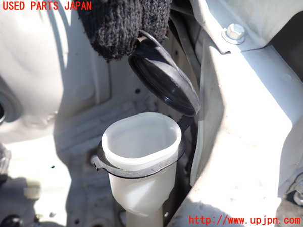 1UPJ-9231886791]グランドハイエース(VCH10W)ウォッシャータンク1 中古_2