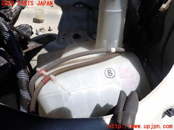 1UPJ-9231886791]グランドハイエース(VCH10W)ウォッシャータンク1 中古_3