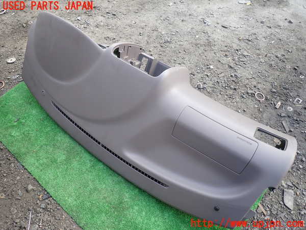 1UPJ-9231887505]グランドハイエース(VCH10W)ダッシュボード 中古_2