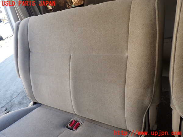 1UPJ-9231887145]グランドハイエース(VCH10W)右2列目シート 中古_2