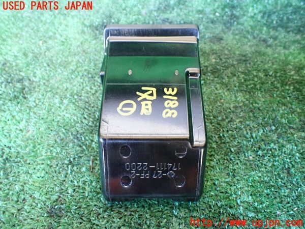 1UPJ-9231887821]グランドハイエース(VCH10W)灰皿1 中古_2