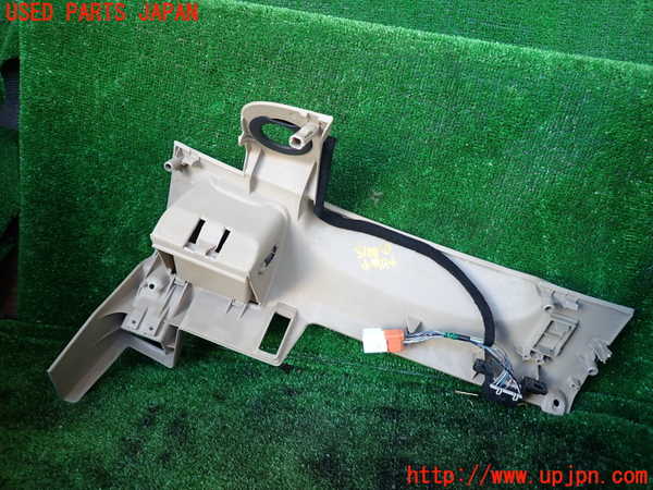 1UPJ-9231887841]グランドハイエース(VCH10W)小物入れ1 中古_3