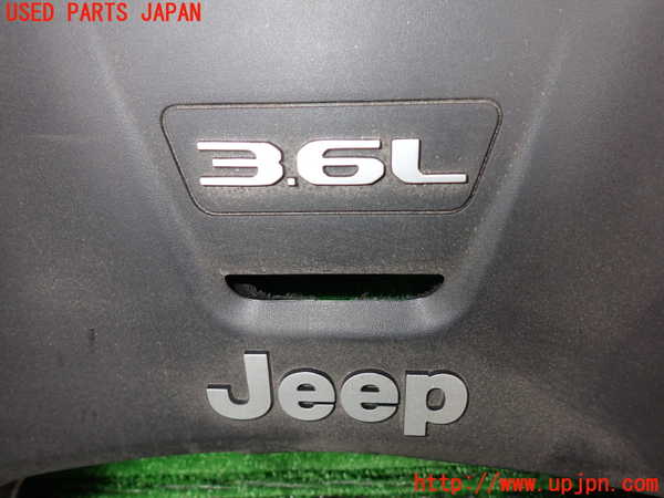 1UPJ-9231892160]ジープ・ラングラー アンリミテッド(JL36L)エンジンアッパーカバー 中古_2