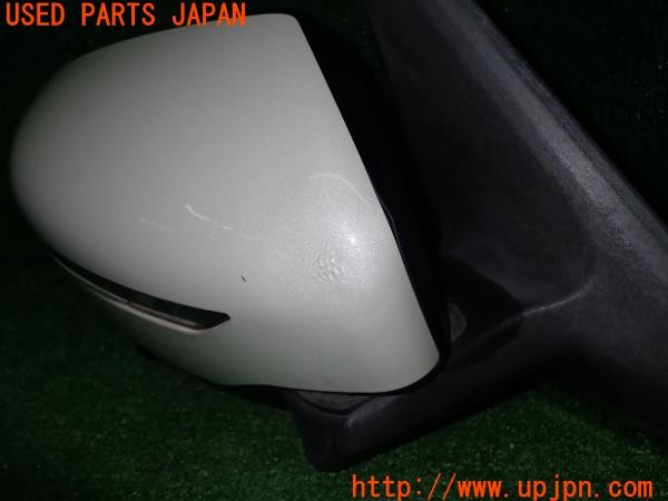 3UPJ=9231900036]セレナ e-POWER(HFC27)純正加工 ドアミラー 社外ターンランプ/ミラー付 難有 中古_4