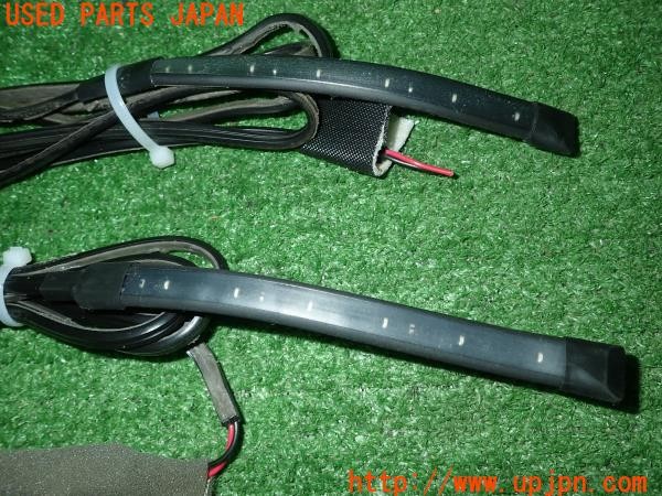 3UPJ=9231900512]セレナ e-POWER(HFC27)純正加工 ドアLEDイルミ 中古_3