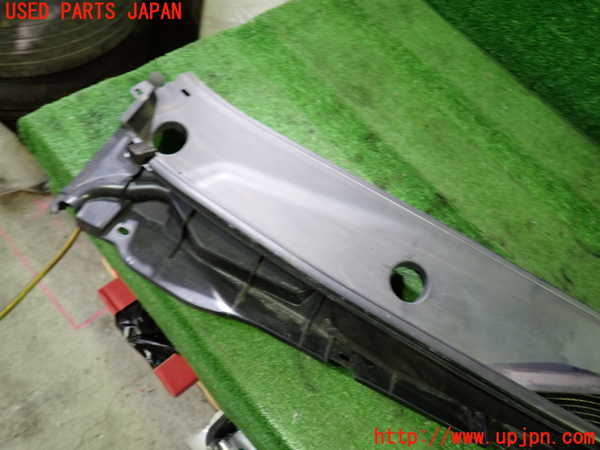 1UPJ-9231901190]セレナ e-POWER(HFC27)カウルトップ 中古_3