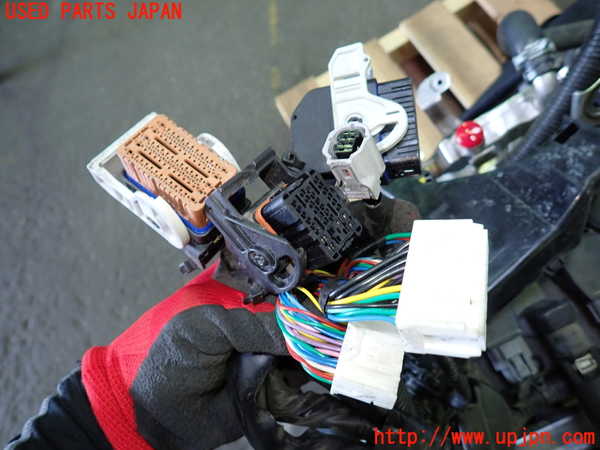 1UPJ-9231902010]セレナ e-POWER(HFC27)エンジン HR12DE-EM57 中古_3