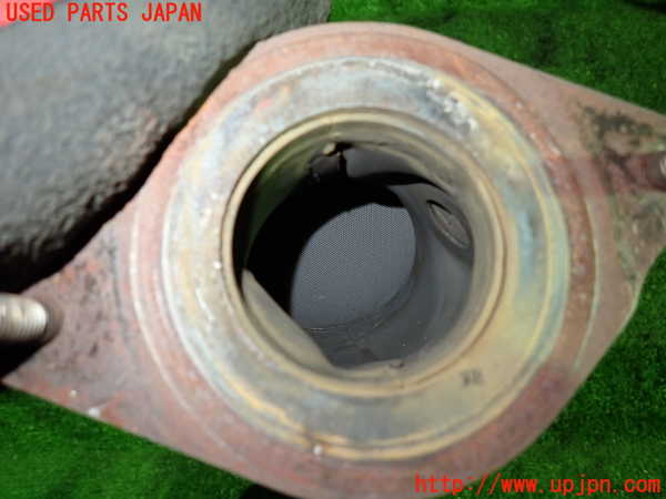 1UPJ-9231902661]セレナ e-POWER(HFC27)触媒1 中古_3