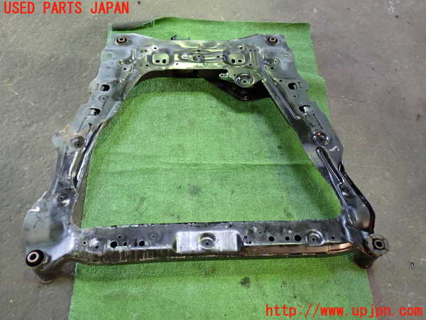 1UPJ-9231905285]セレナ e-POWER(HFC27)フロントメンバー 中古_4