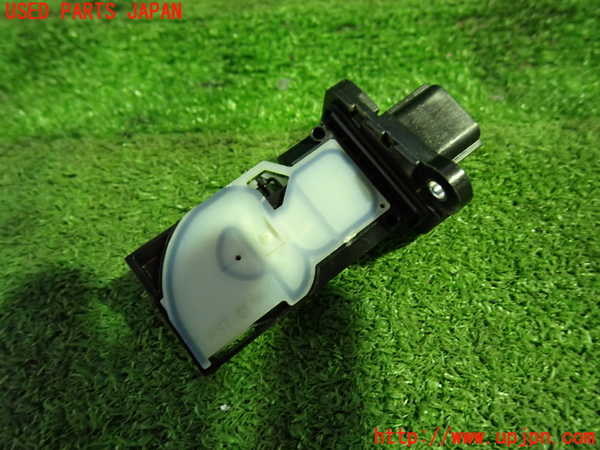1UPJ-9231906320]セレナ e-POWER(HFC27)エアフロメーター 中古_2