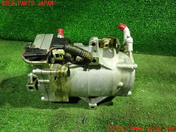 1UPJ-9231906025]セレナ e-POWER(HFC27)エアコンコンプレッサー 中古_2