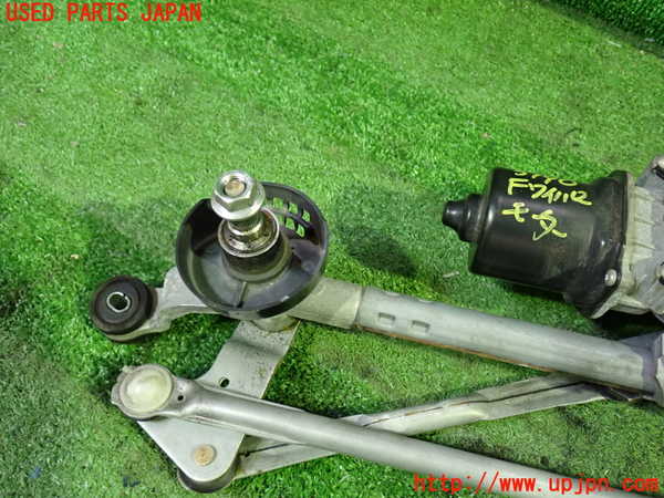 1UPJ-9231906770]セレナ e-POWER(HFC27)フロントワイパーモーター 中古_3