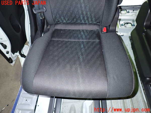 1UPJ-9231907145]セレナ e-POWER(HFC27)右2列目シート 中古_3