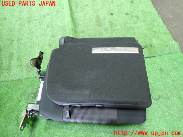 1UPJ-9231907235]セレナ e-POWER(HFC27)右3列目シート 中古_4