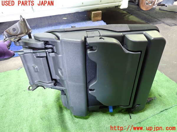 1UPJ-9231907235]セレナ e-POWER(HFC27)右3列目シート 中古_5