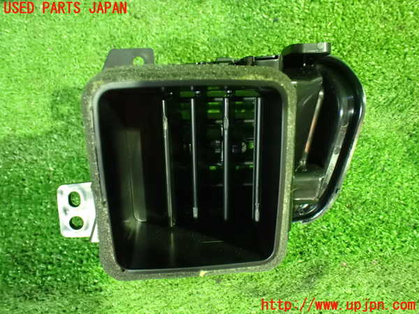1UPJ-9231907527]セレナ e-POWER(HFC27)エアコン吹き出し口2 (左) 中古_2