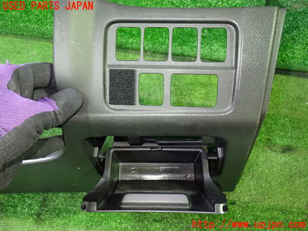 1UPJ-9231907842]セレナ e-POWER(HFC27)小物入れ2 中古_2