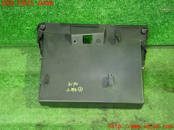 1UPJ-9231907843]セレナ e-POWER(HFC27)小物入れ3 中古_3